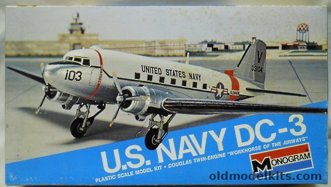 Monogram 1/90 US Navy DC-3 / R4D-5, 7590 plastic model kit